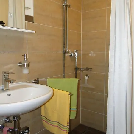 Sommerhaus Im Gruenen ברלין